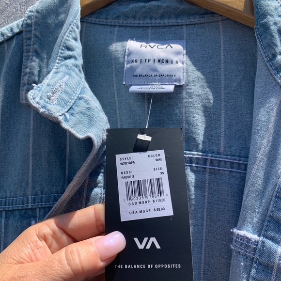 🆕 NWT RVCA Jean Jacket! - Picture 5 of 7